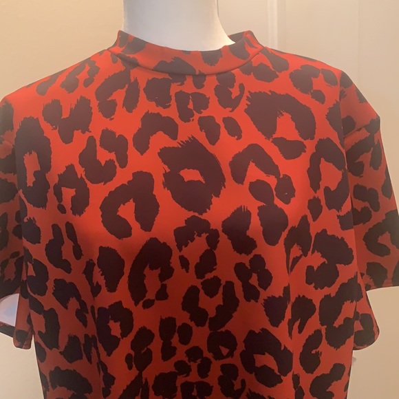 Leopard Print High Neck Short Sleeve Shirt Dress, Size 10, Good Condition. (NWT) - Picture 4 of 6